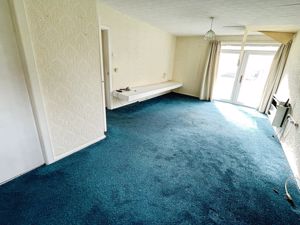 Lounge- click for photo gallery